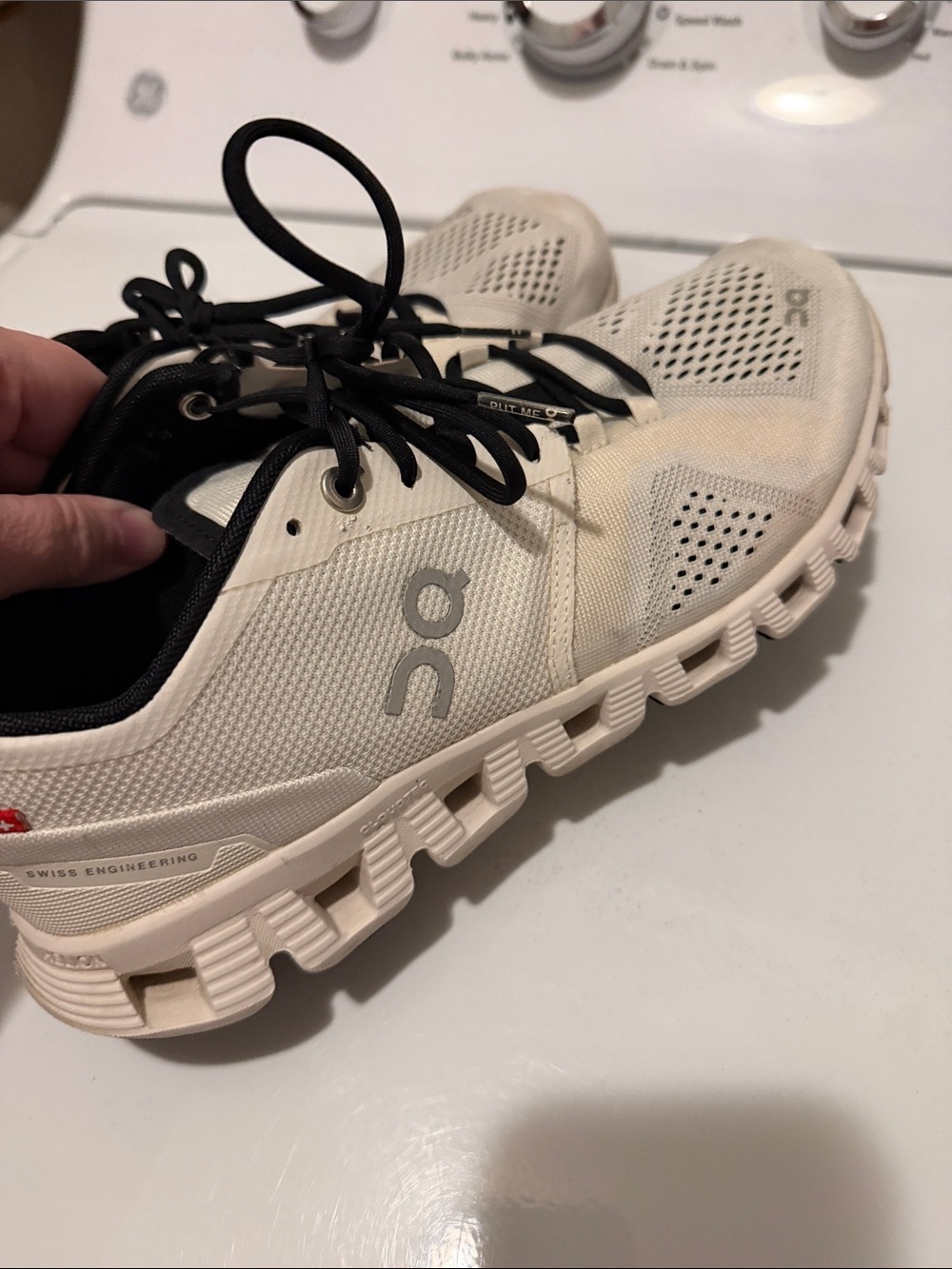 On Cloud Running Sneakers - Picture 6 of 8